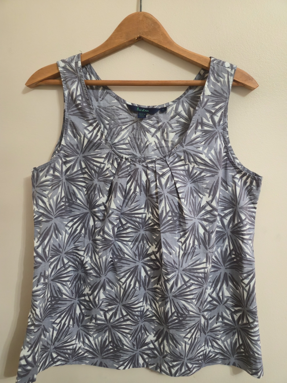 Boden Womens 12 Tank Top NWOT Gray Tropical Print Sleeveless Summer Shirt